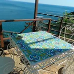 Il Nido Del Gabbiano Bed and Breakfast Vietri