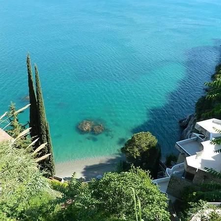 Il Nido Del Gabbiano Bed & Breakfast Vietri